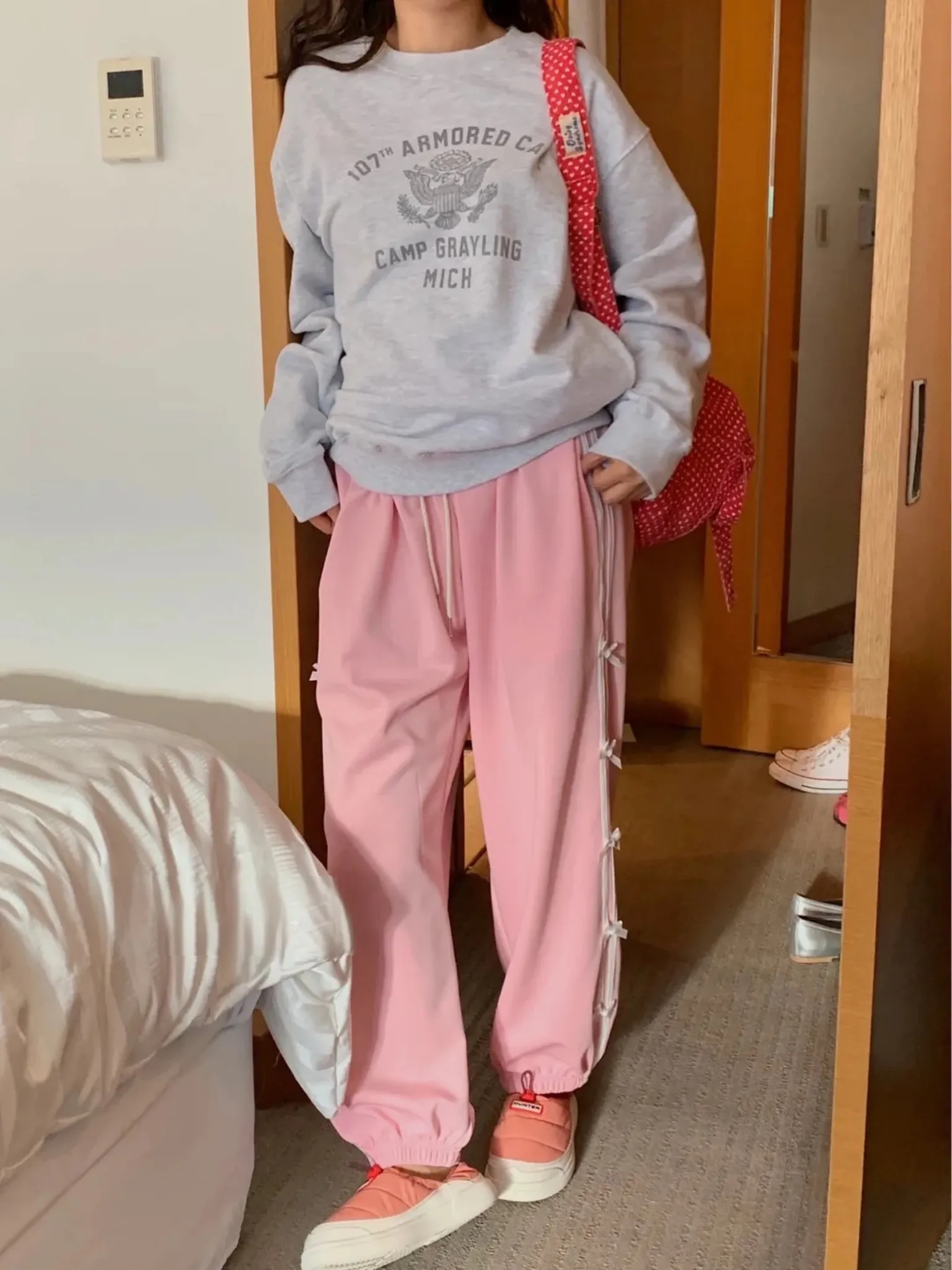 BADEE★韓国★人気★ Velvet Tape Sweatpants 2色 BADÉE
