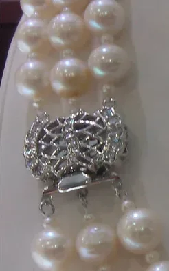 3 rows AA 10mm white shell pearl and nice clasp necklace
