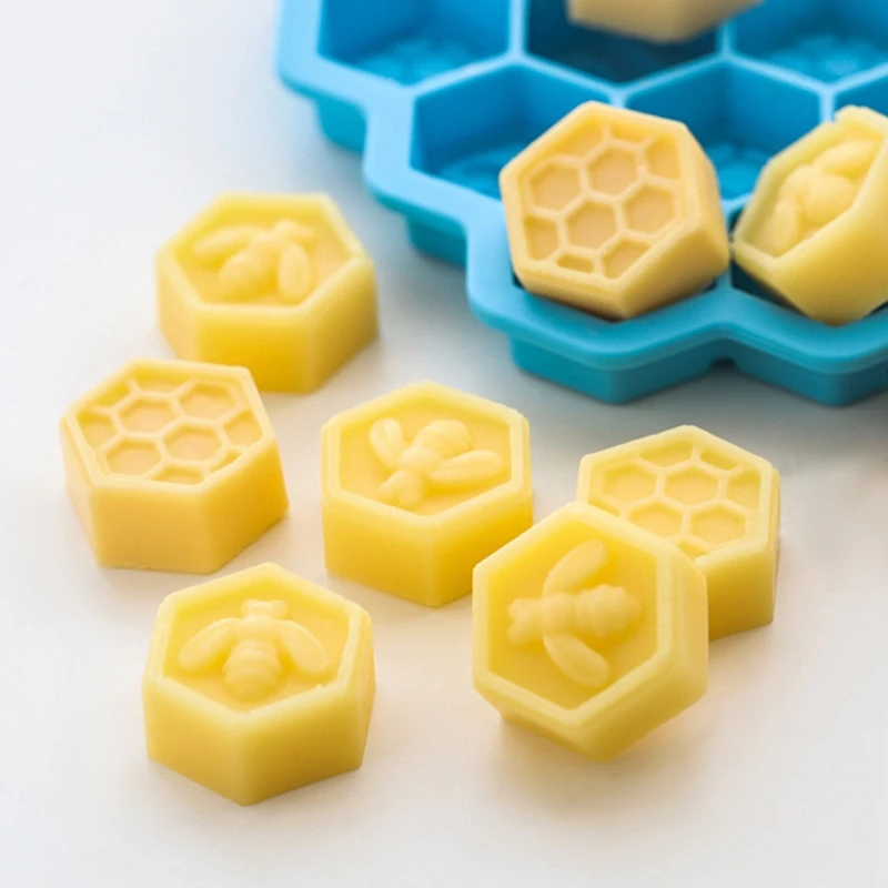 16 Cells Bee Honeycomb Shaped 3D Soap Molds Silicone Bee Hive Moulds for Homemade DIY Cake Mousse Jelly Candy Silicone Mold