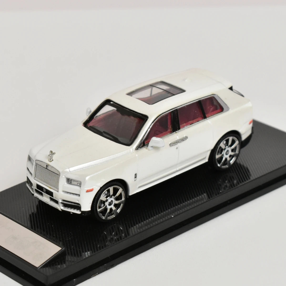 ING 1:64 Cullinan SUV Diecast Model Car 4