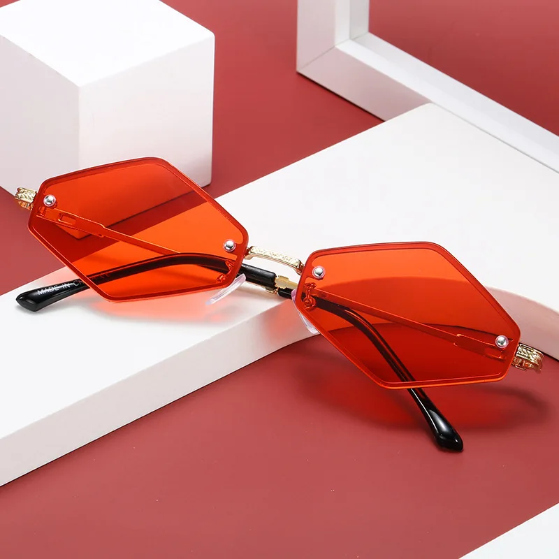 

New small Frame Polygon Sunglasses Women's Brand Designer Metal Sun Glasses Women Outdoor Travel Eyewear UV400 Oculos De Sol