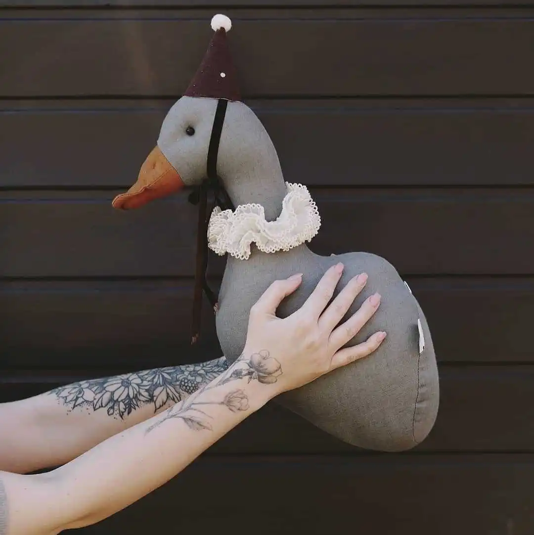 Lovely Duck Animal Head Wall Mount Decoration Hang Mural Stuffed Plush Toy Girl Room Decoration Birthday Gift