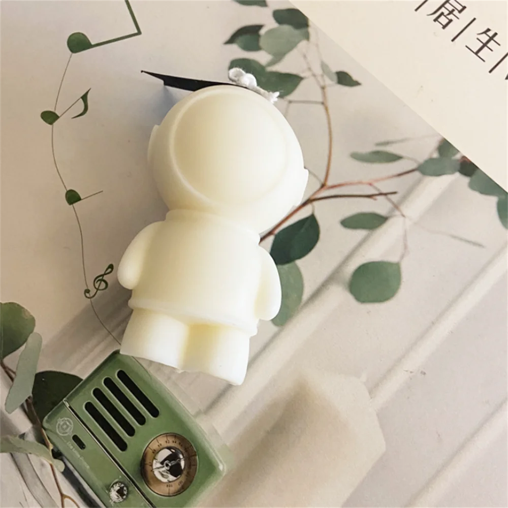 

Ins Astronaut Candle Epoxy Silicone Mold DIY Handmade Aromatherapy Soap Cake Making Wax Mould Moule Bougie Moldes De Silicona