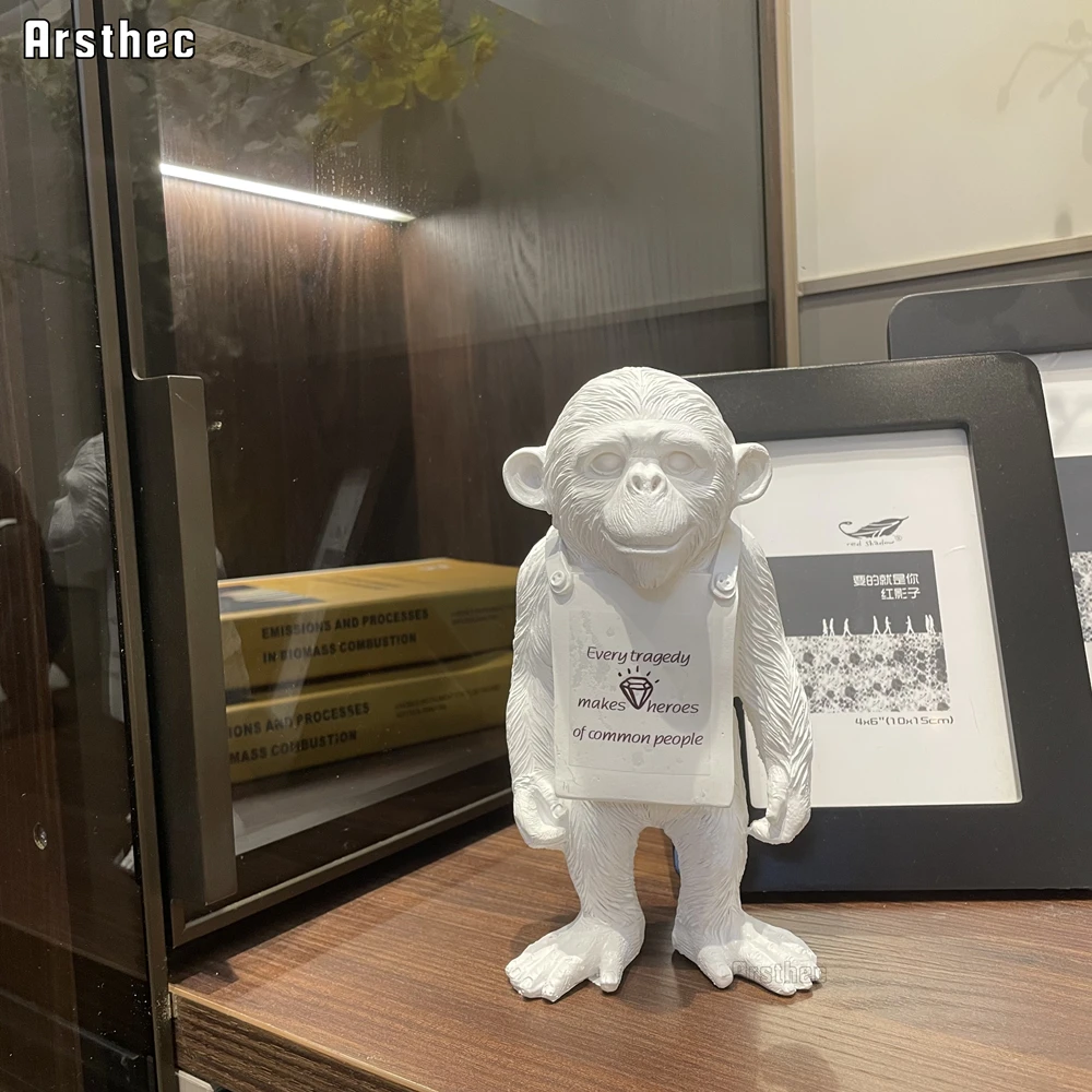 Gorilla Toy Arsthec Banksy Gorilla Resin Street Art Craft Sculpture Black&White Monkey Home Decoration Living Room Cabinet Indoor Figurines
