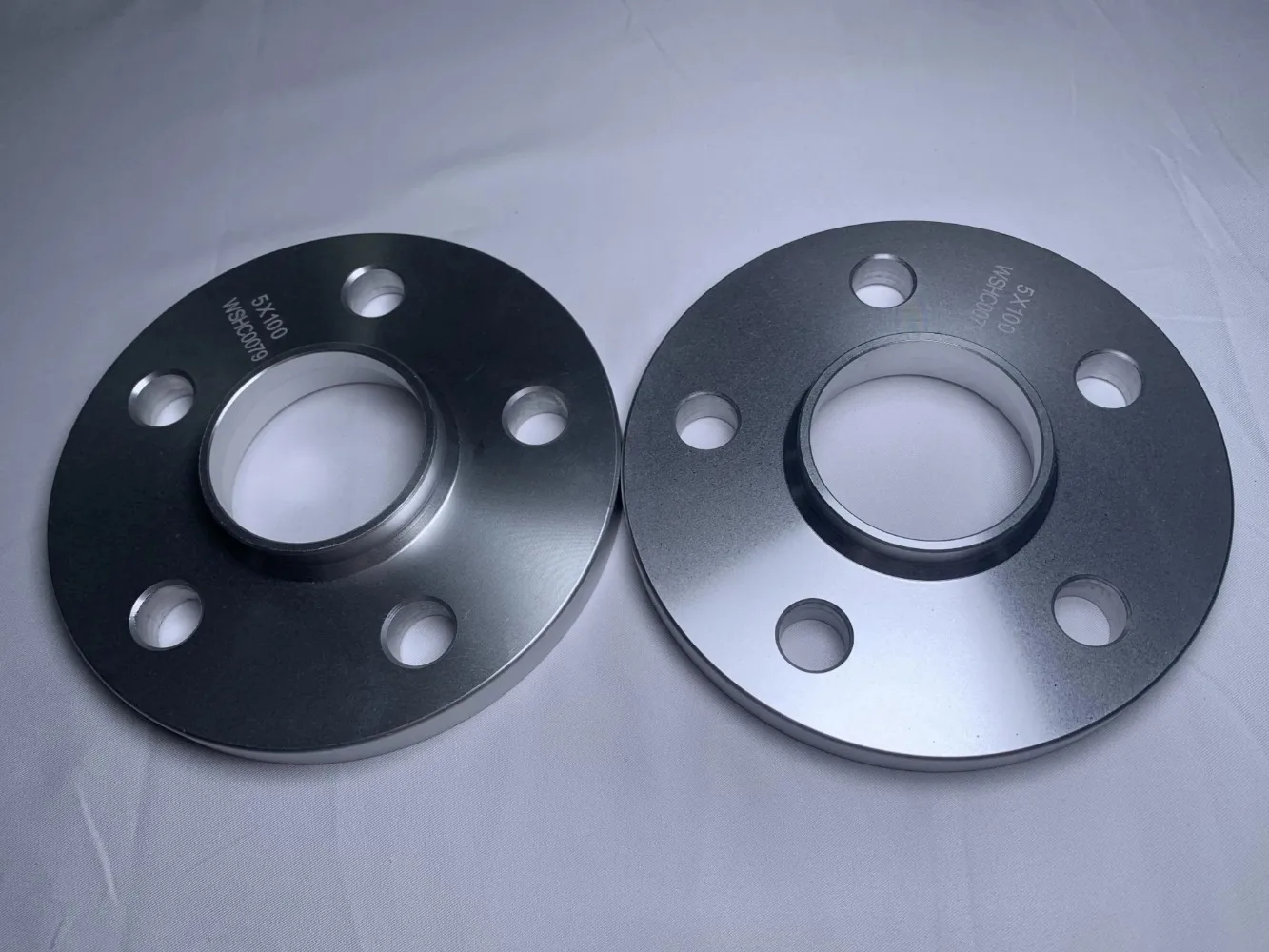 2pcs 12mm Wheel Spacers Adapters PCD 5x112 Center Bore 66.5/66.6mm Suit for Hub Bearing Height Within 12mm