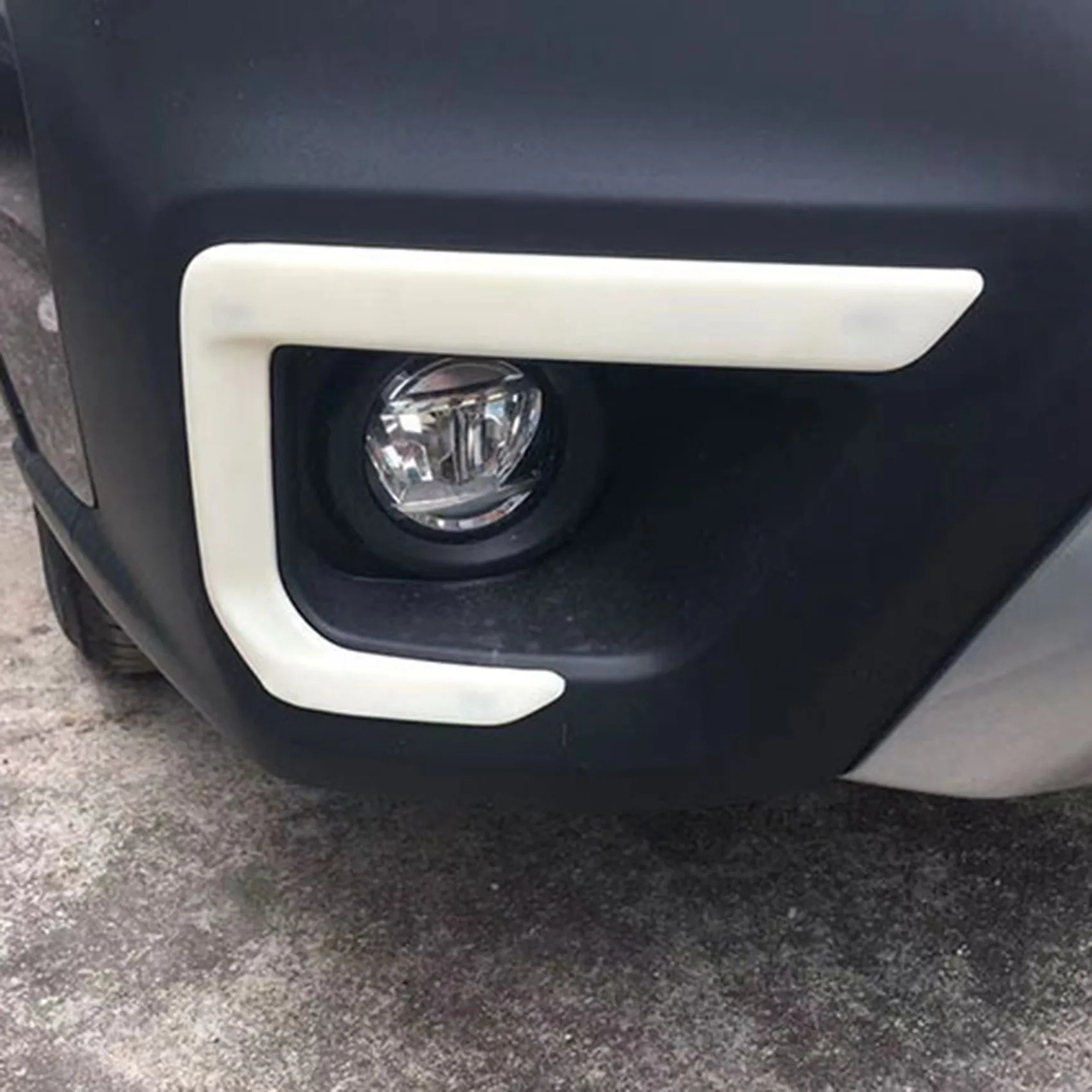 Car Front Fog Light Lamp Brow Cover Trim For Subaru Outback Front Fog Light Eyebrow Sticker Accessories Trim