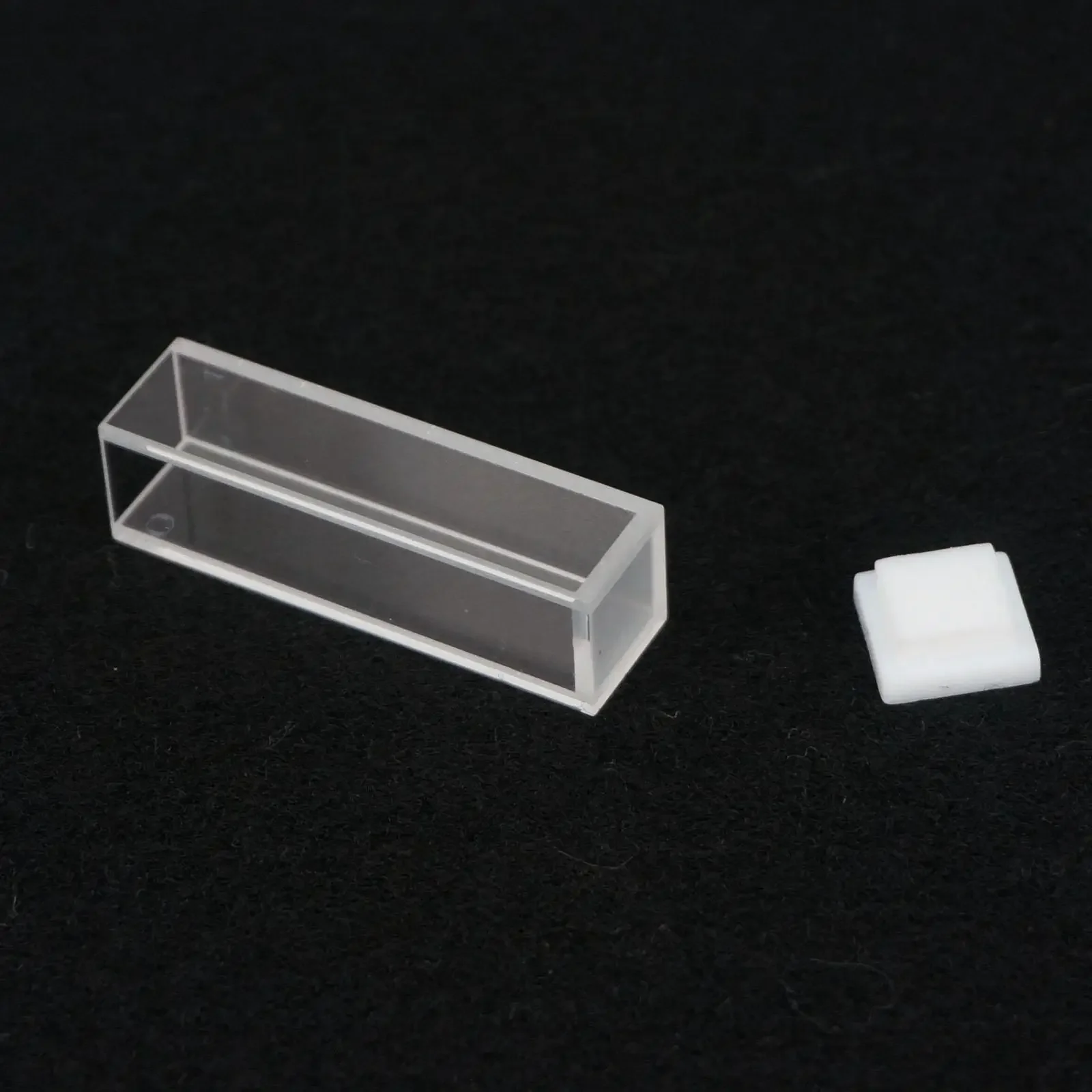 3.5ml 10mm Path JGS1 Quartz Cuvette Cell With Lid 4-faces Polish For Fluorescence Spectrometer Quartz Cuvette Cell