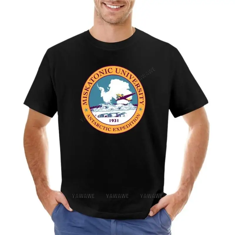 Π€ΡΡΠ±ΠΎΠ»ΠΊΠ° ΠΌΠΈΡΠΊΠ°ΡΠΎΠ½ΠΈΡΠ΅ΡΠΊΠΎΠ³ΠΎ ΡΠ½ΠΈΠ²Π΅ΡΡΠΈΡΠ΅ΡΠ° Ρ ΡΠΊΡΠΏΠ΅Π΄ΠΈΡΠΈΠ΅ΠΉ ΠΠ½ΡΠ°ΡΠΊΡΠΈΠΊΠΈ 1931, Π°Π½ΠΈΠΌΠ΅ ΠΎΠ΄Π΅ΠΆΠ΄Π°, ΠΌΡΠΆΡΠΊΠ°Ρ ΡΡΡΠ±ΠΎΠ»ΠΊΠ° Ρ ΠΊΠΎΡΠΎΡΠΊΠΈΠΌ ΡΡΠΊΠ°Π²ΠΎΠΌ, ΠΡΠΆΡΠΊΠ°Ρ ΡΡΡΠ±ΠΎΠ»ΠΊΠ° Π€ΡΡΠ±ΠΎΠ»ΠΊΠ° ΠΌΠΈΡΠΊΠ°ΡΠΎΠ½ΠΈΡΠ΅ΡΠΊΠΎΠ³ΠΎ ΡΠ½ΠΈΠ²Π΅ΡΡΠΈΡΠ΅ΡΠ° Ρ ΡΠΊΡΠΏΠ΅Π΄ΠΈΡΠΈΠ΅ΠΉ ΠΠ½ΡΠ°ΡΠΊΡΠΈΠΊΠΈ 1931, Π°Π½ΠΈΠΌΠ΅ ΠΎΠ΄Π΅ΠΆΠ΄Π°, ΠΌΡΠΆΡΠΊΠ°Ρ ΡΡΡΠ±ΠΎΠ»ΠΊΠ° Ρ ΠΊΠΎΡΠΎΡΠΊΠΈΠΌ ΡΡΠΊΠ°Π²ΠΎΠΌ, ΠΡΠΆΡΠΊΠ°Ρ ΡΡΡΠ±ΠΎΠ»ΠΊΠ°