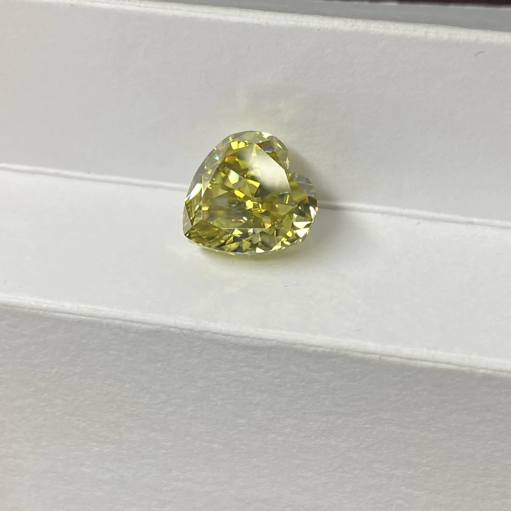 Mosanga Light Yellow Moissanite Heart Shape Loose Gemstone With GRA Certificate