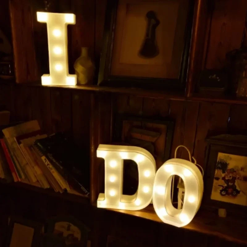 

LED Luminous Alphabet Letter Lights Number Lamp Decoration Maison Night Light Home Wedding Anniversaire Party Bedroom Decoration