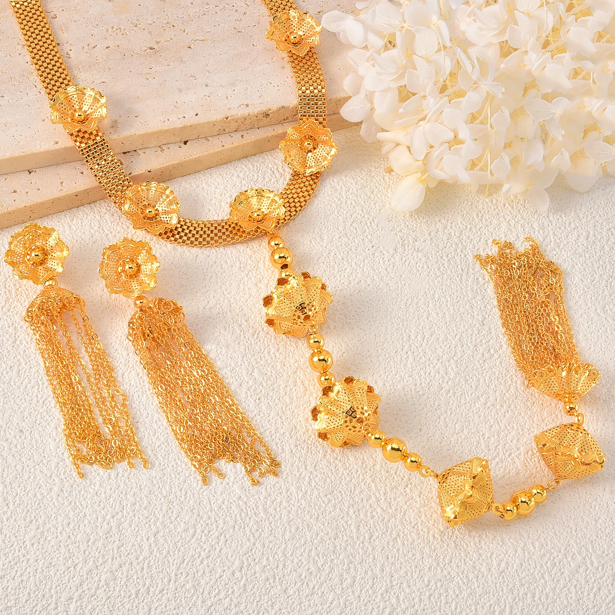 Dubai Bride Luxury CZ Jewelry Set – Circular Necklace & Earrings