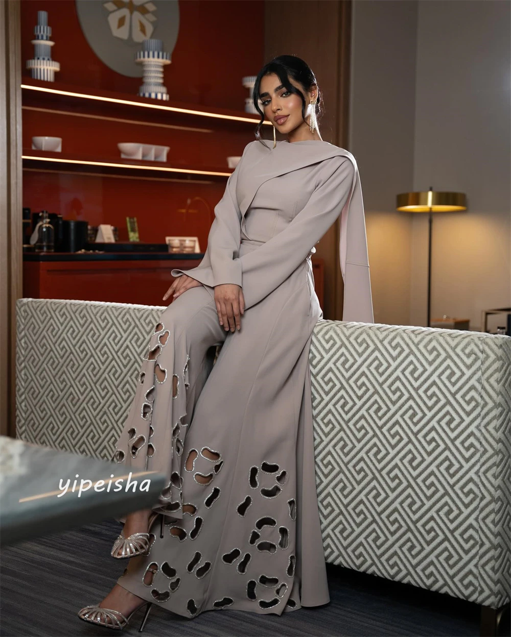 Рисунок 3 - Бальное платье, вечернее платье