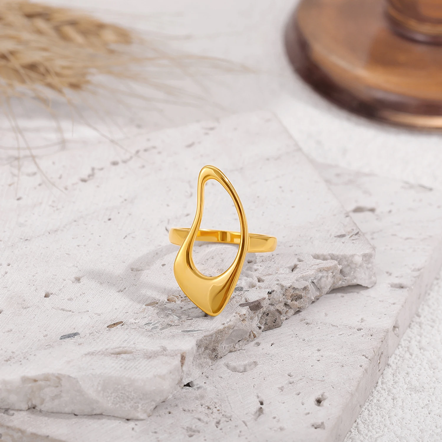 New 18K Gold Plated Hollow Out Geometric Irregular Indie Finger Ring Minimalist Metal Stainless Steel Rings Summer Party Jewelry