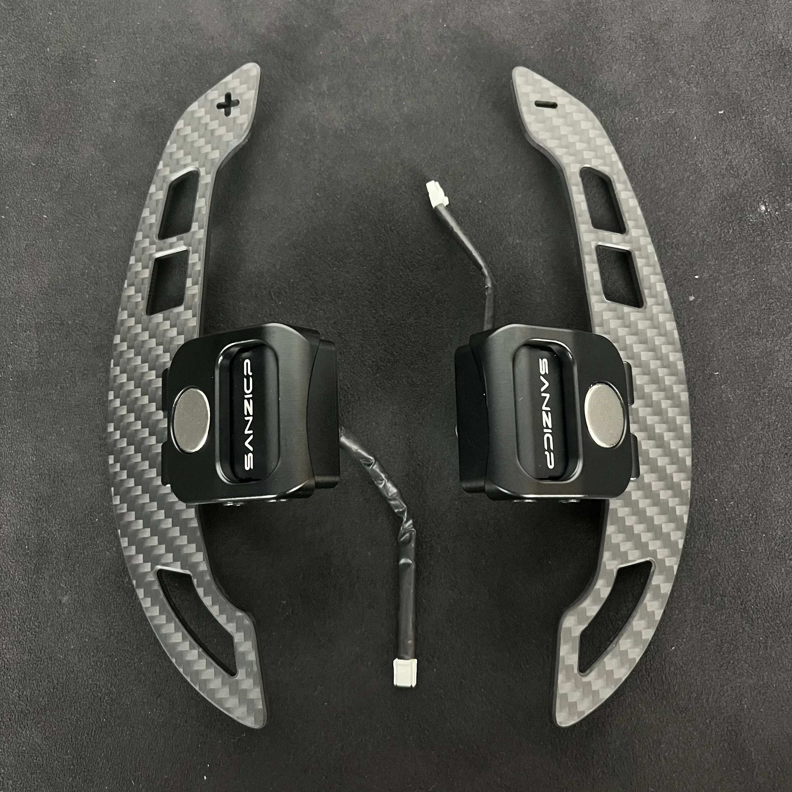 For Audi B9/B9 PA A3 A4 A5 S3 S4 S5 RS3 RS4 RS5 Steering Wheel Shift Paddle Carbon Fiber Magnetic Shifter Paddle Car Dial Shift