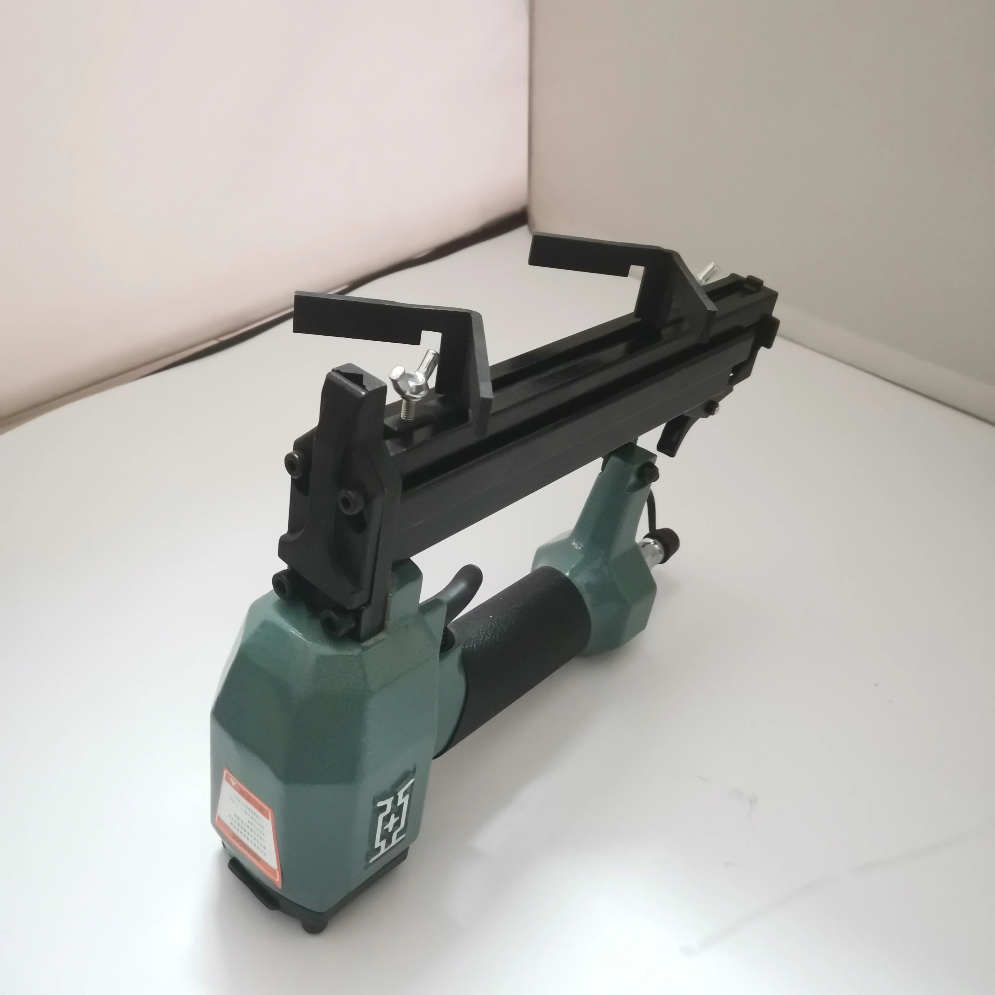 V- Nailer Series V1015 Pneumatic Picture Frame Joiner Picture Frame Nailer detail image 6