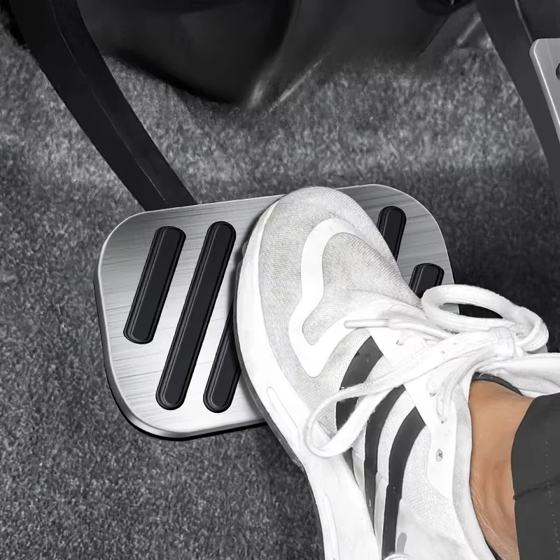 For BYD Song Pro DMI-Special Accelerator Pedal Interior Protection Anti-scratch and Anti-skid Brake Pedal Car Supplies