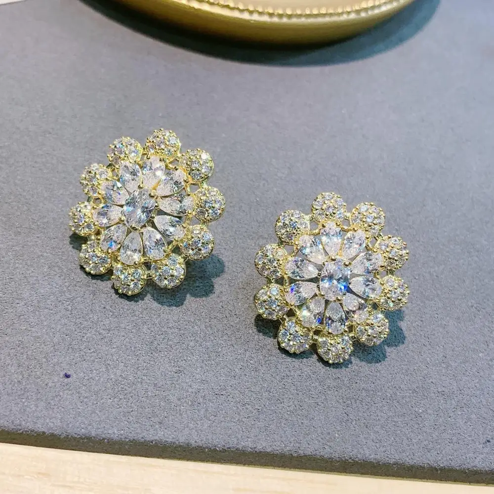 

Модные серьги-гвоздики с цветами для женщин, обручальные серьги с фианитами AAA, модные ювелирные изделия, аксессуары, подарки для свиданий, б...