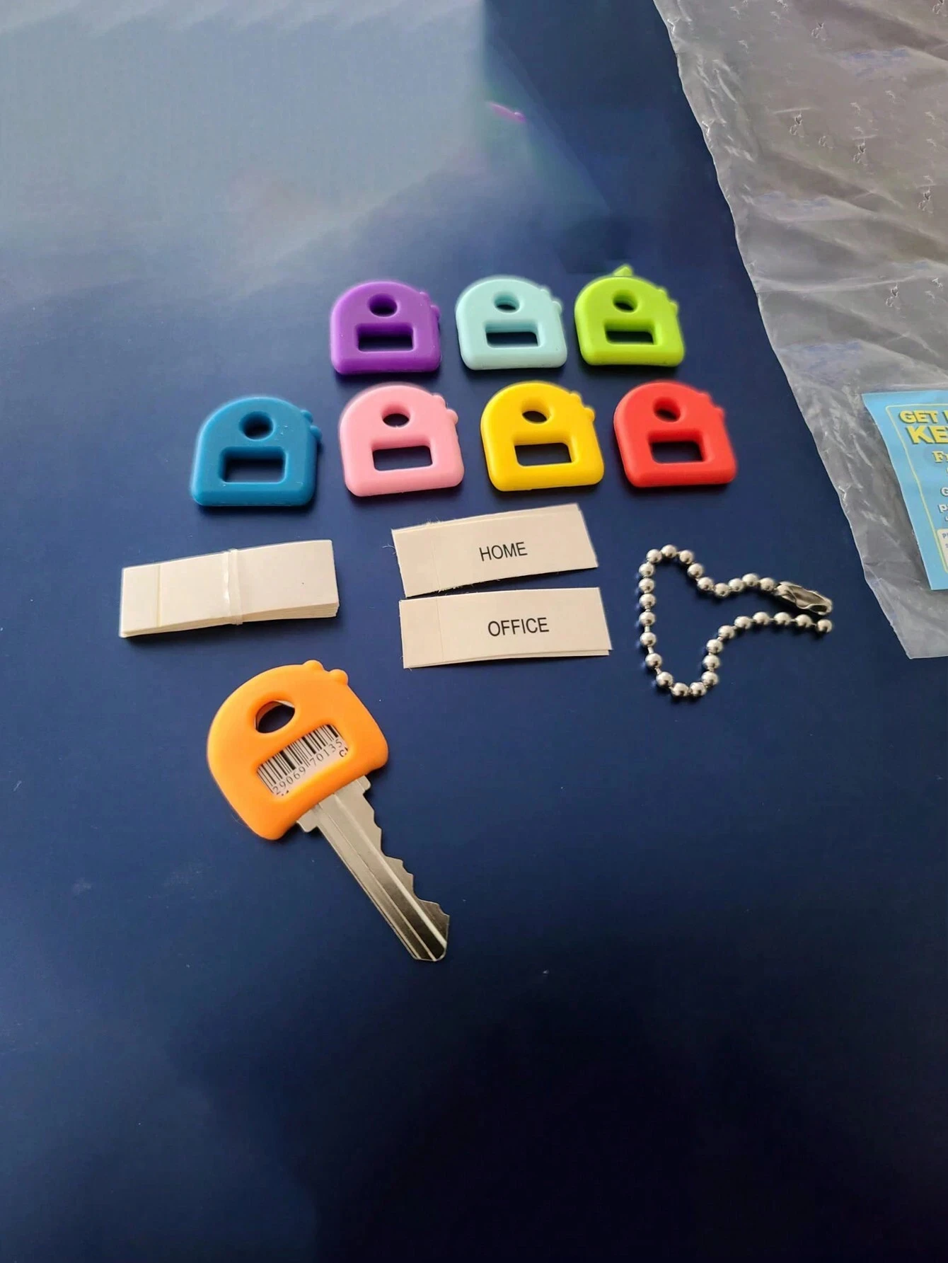 Holiday Themed Cartoon Silicone Key Caps 8pcs Scratch Prevention Easy To Identify Great For Christmas Gifts And Decoration
