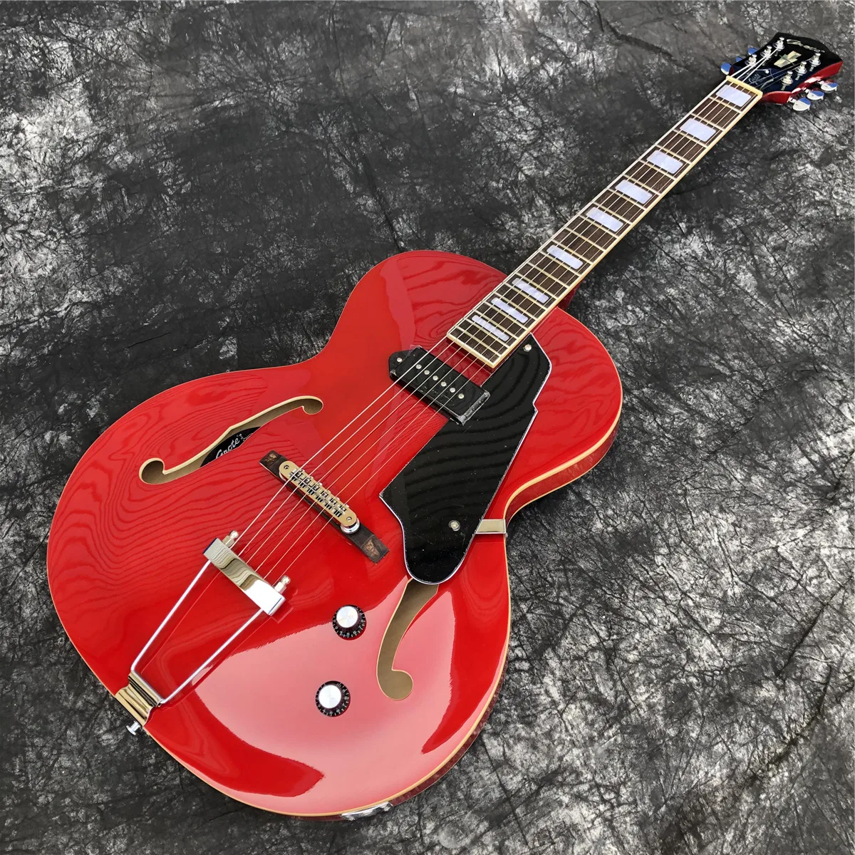 

Free Shpping New Grote Red Color Archtop Guitar P90 pickups Jazz Electric Guitar with Hollow Body Guitars
