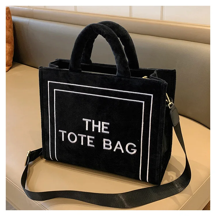 Bag Tit Plush Shop Bag Winter letters Large -capacity Tot Woman Leisure Hand Rittering