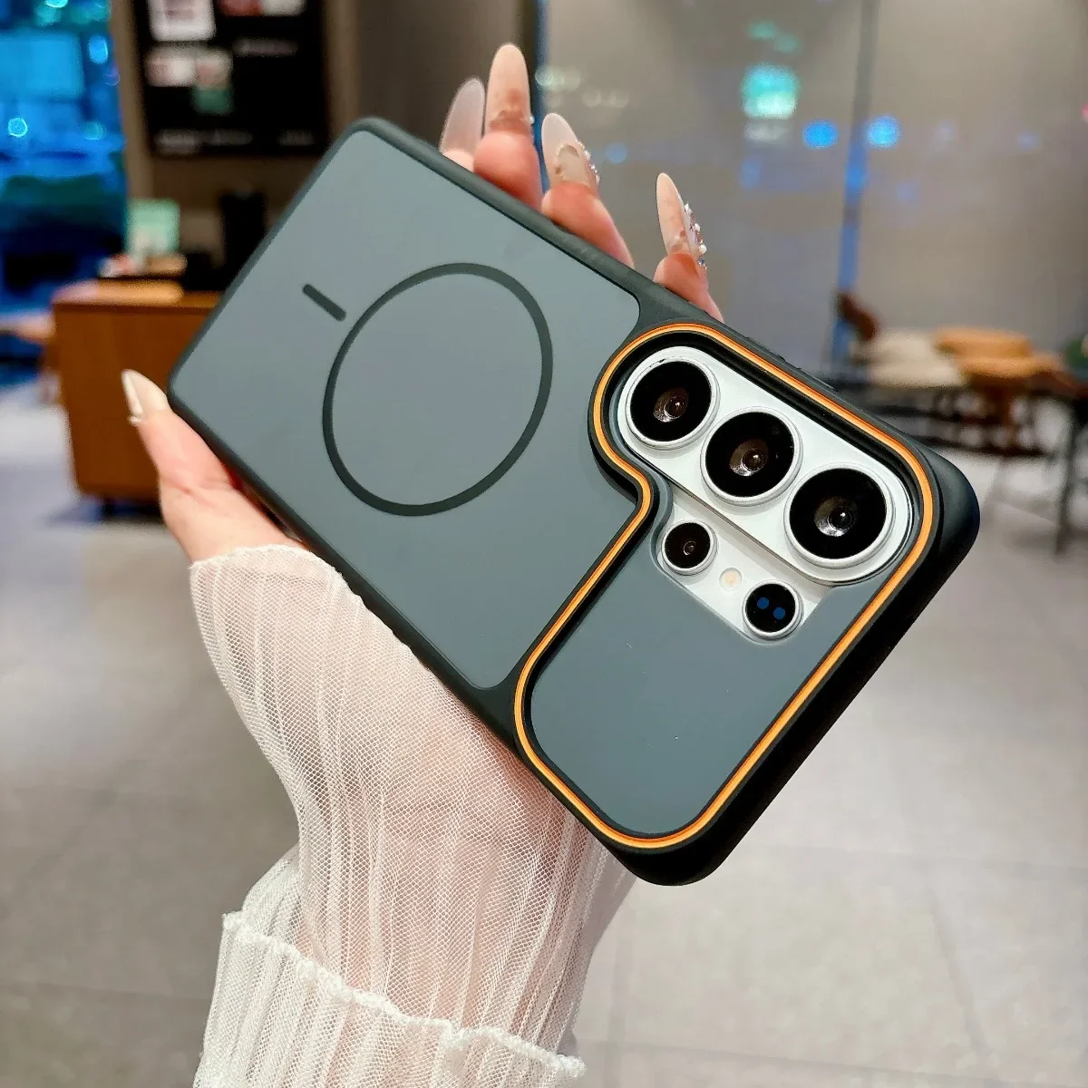 Luxury Contrast Color Frosted Magnetic Phone Case with Shockproof Design for Magsafe Compatibility