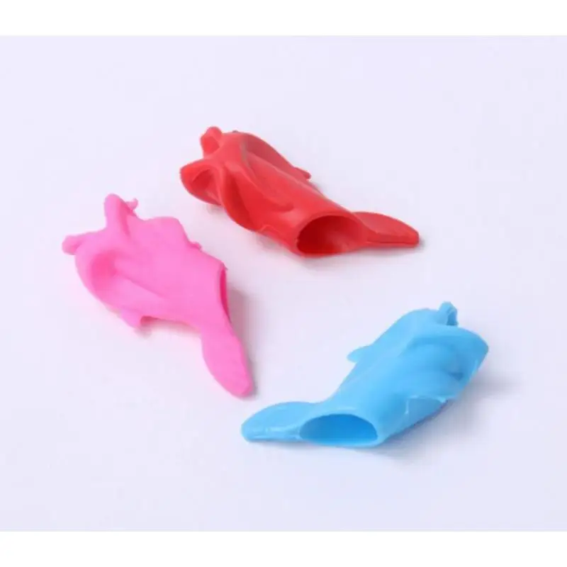 4PCS 학생 쓰기 그립 교정기 어린이 젤 펜 그립 마법의 도구 작은 물고기 실리콘 펜 슬리브 무작위 색상