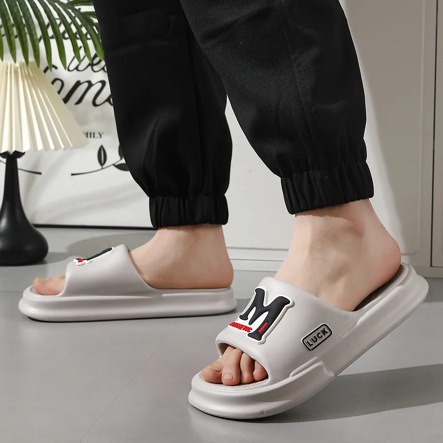 New Summer Sandals Men Thick Platform Slippers Soft EVA Non-Slip Home Bathroom Slippers Shoes Man Flip Flops Fashion Beach Shoes