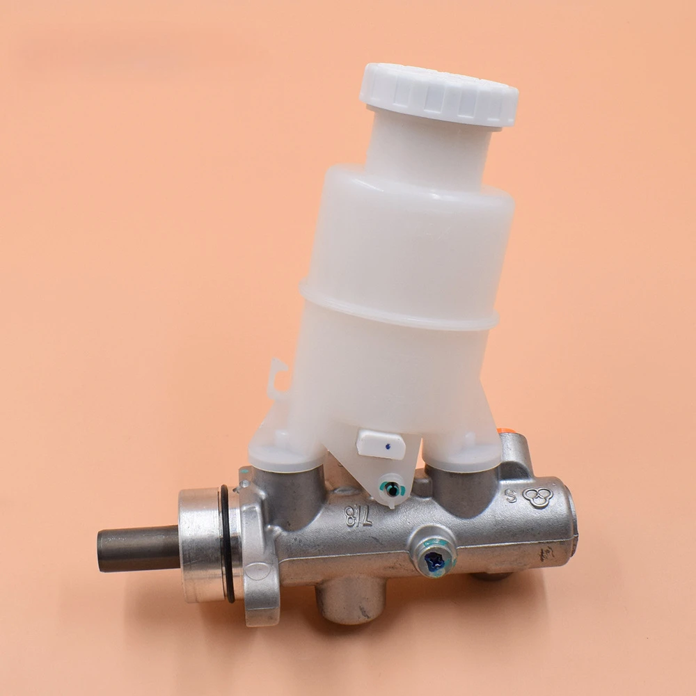 Brake Master Cylinder MR370247 Suitable for Mitsubishi Pajero Fourth Generation 4G93 4G94 1996-2001