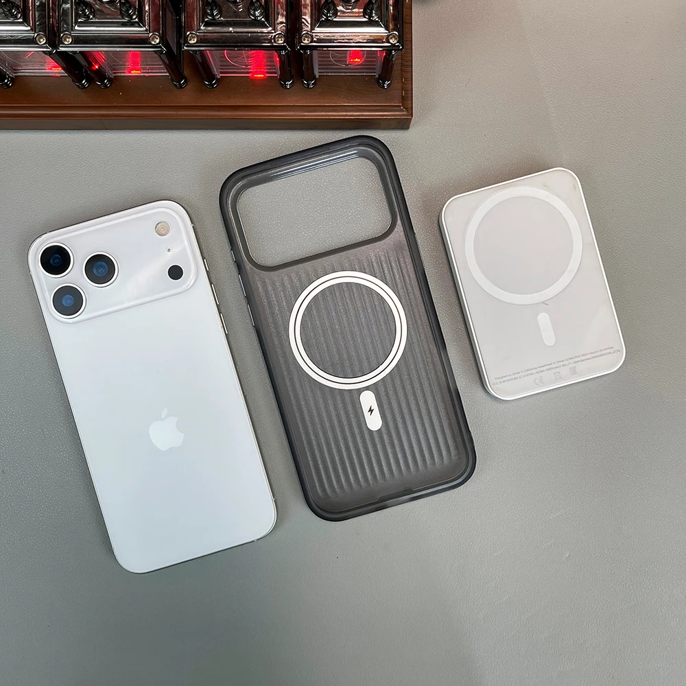 غطاء حماية شفاف من مادة TPU مع إطار عدسة معدني مغن...