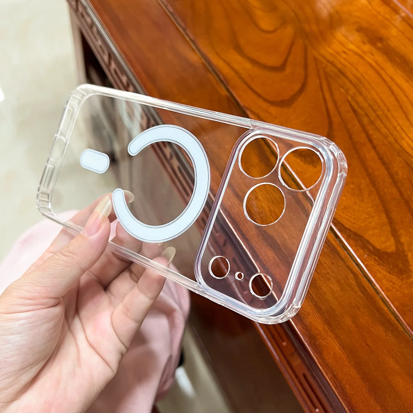 Clear Magnetic Case for iPhone thumbnail 6