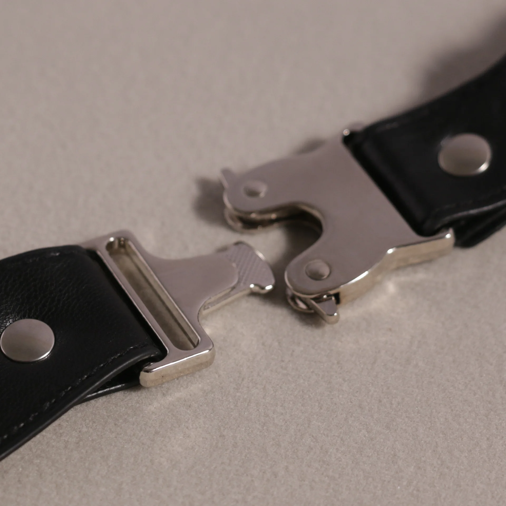 Рисунок 5 - Модный новый черный галстук из