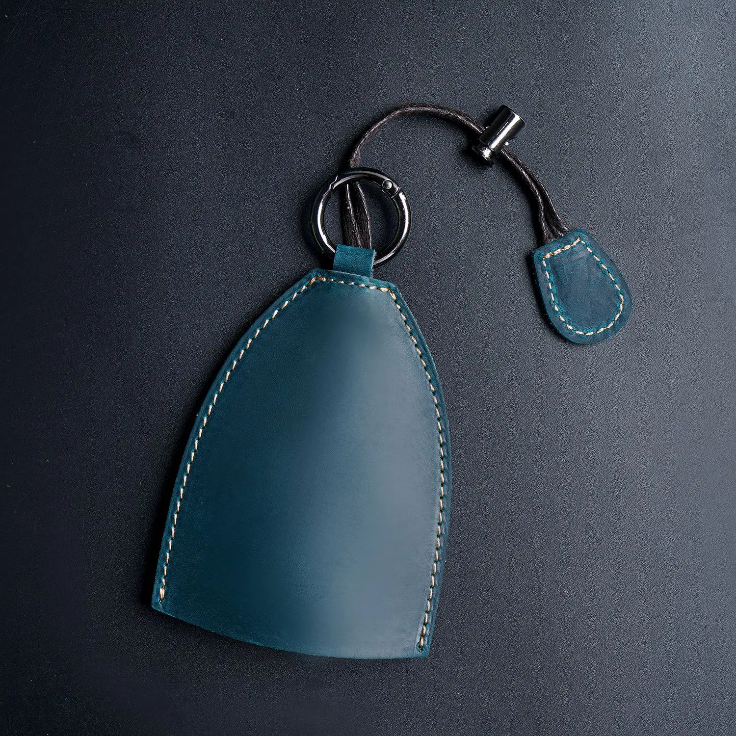 Elegant Genuine Leather Key Holder Case with Key Ring – Handmade Protective Cover