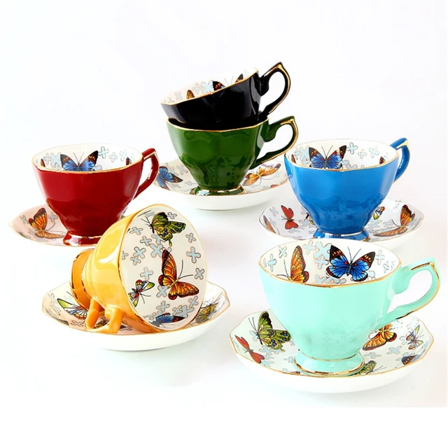 Bone China tazza di caffè piattino cucchiaio Set inglese pomeriggio tazza da  tè tazza di porcellana e piattino per tazza di caffè tazze regalo -  AliExpress