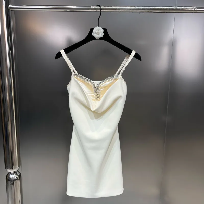 

2023 Autumn Sleeveless Beige Rhinestone Embroidery Beadings V Neck Short Dress Women GH031