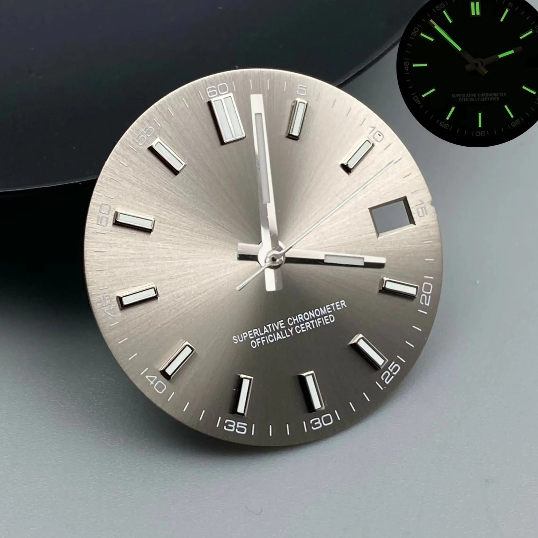 Green Luminous 28.5MM Watch Dial with Hands - NH35/NH36 Movement-Compatible Watch Accessory
