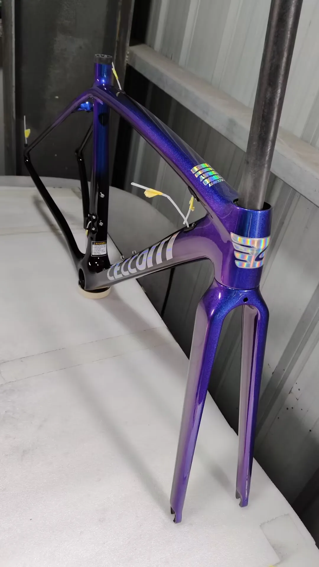 カーボンロードバイク リアブレーキ要メンテナンス 期間限定2000円値下げ