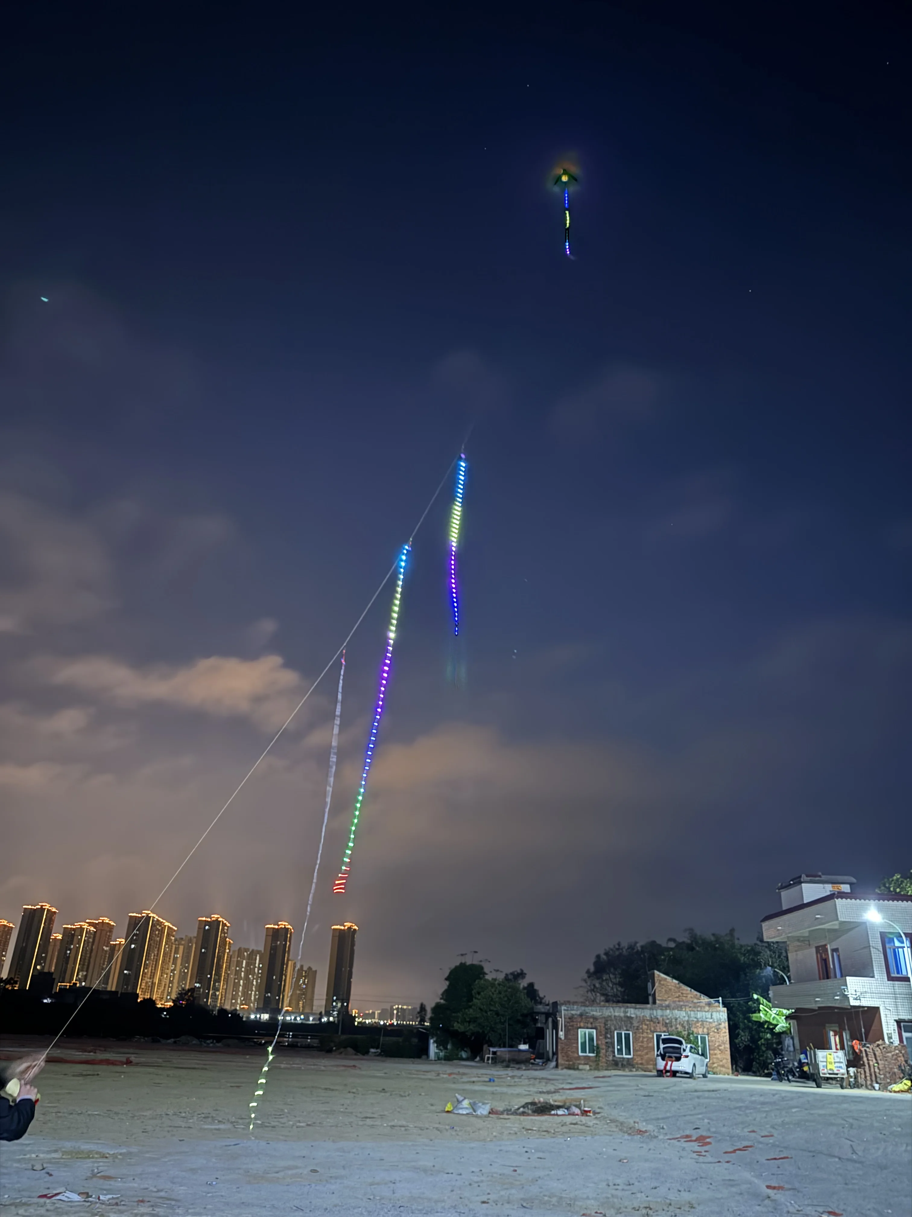 5M 10M LED String lights for line decoration Big Triangle LED delta Inflatable kite with speed and color control 2