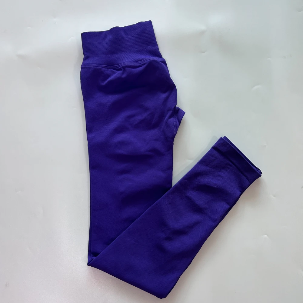 NO LOGO Ultra Violet