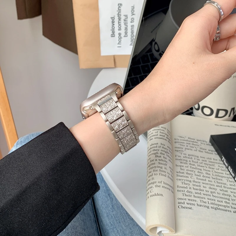 Luxurious Diamond Metal Bracelet Strap