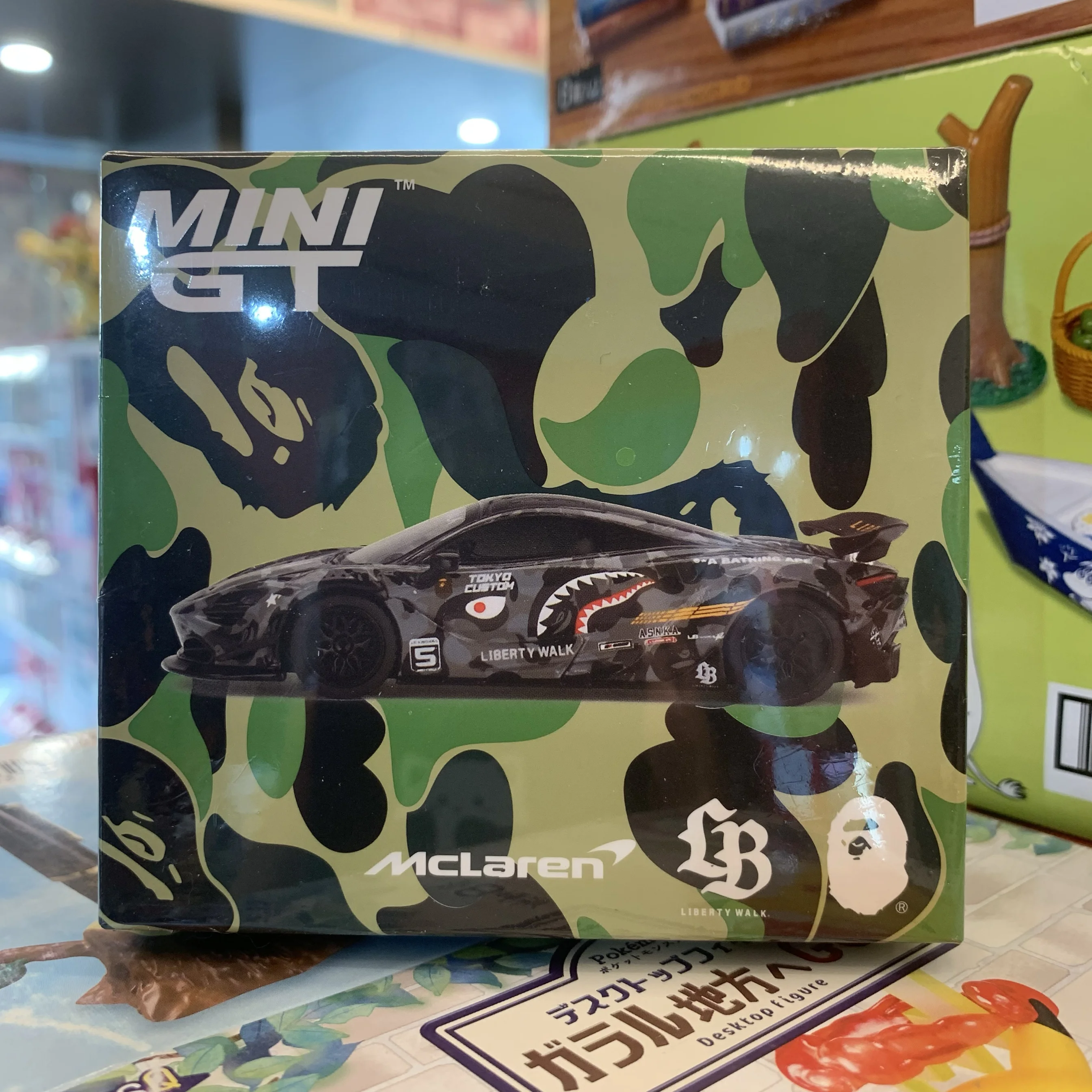1:64,LBWK x Bape Tokyo Modification Show limited, alloy die