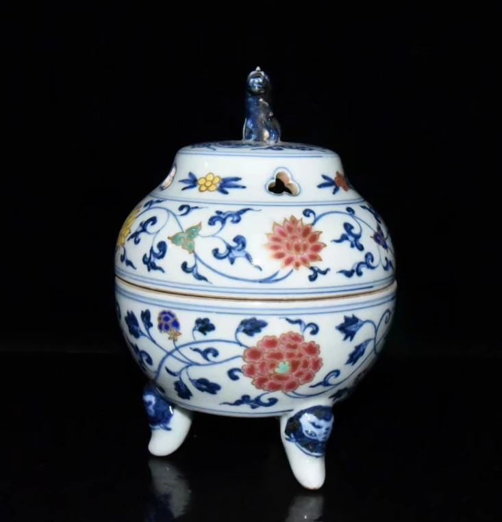 

Chinese vintage porcelain Ming Dynasty Xuande blue and white multicolored gold incense burner 20*14cm