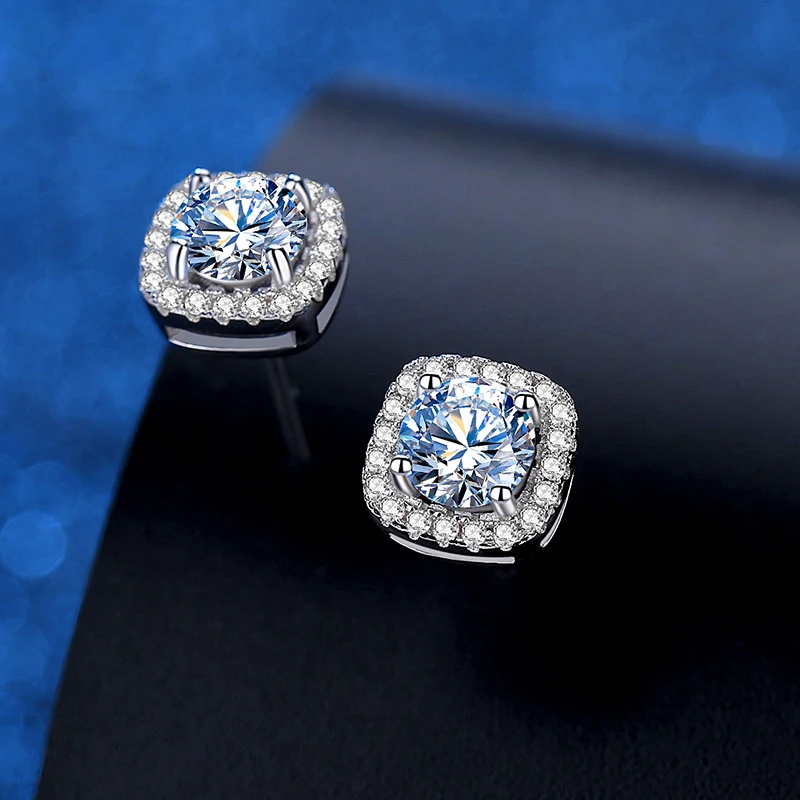 

Женские серьги-гвоздики с бриллиантами, серебро пробы