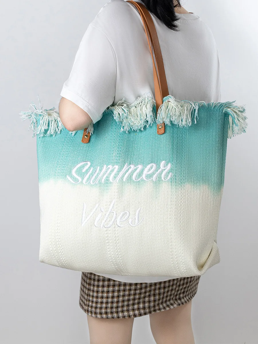 

Новинка 2023, женская сумка, дизайнерская простая пляжная сумка-тоут, модная вместительная Холщовая Сумка через плечо с бахромой и вышивкой надписью