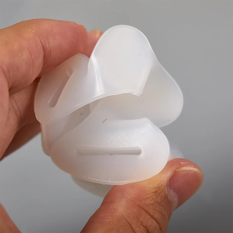 Toe Separators Toe Corrector Toe Spreader Finger Toe Separator Toe Protectors Ingrown Toenail Corrector 2Pcs = 1Pair Hard Silicone Toe Finger Separator 3 Hole Hallux Valgus Orthopedic Spacers Bunion Overlapping Hammer Foot