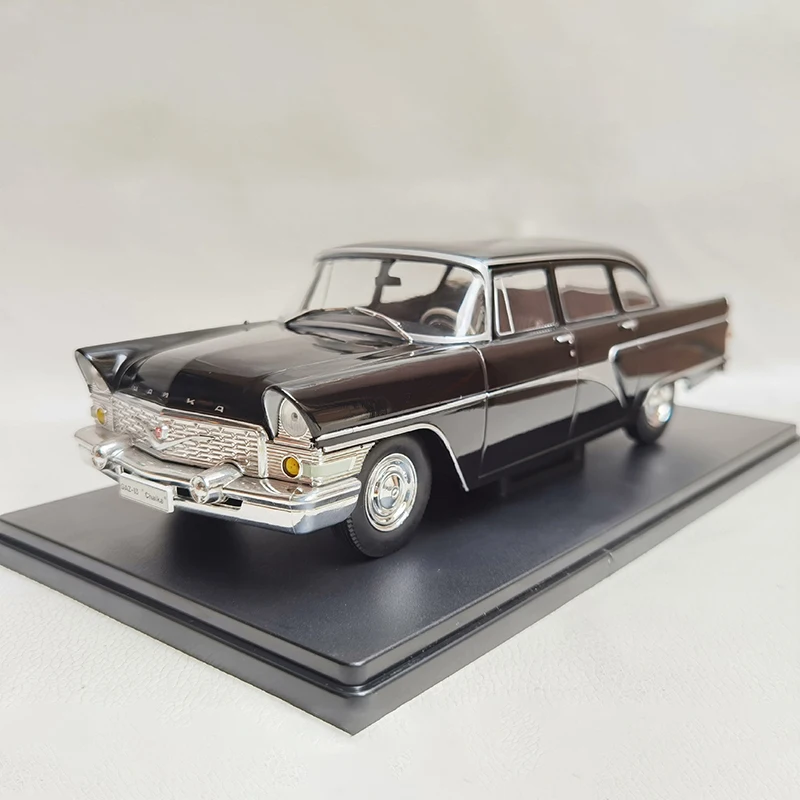 Ixo Luxury Diecast : voiture car Cadillac One. Limousine