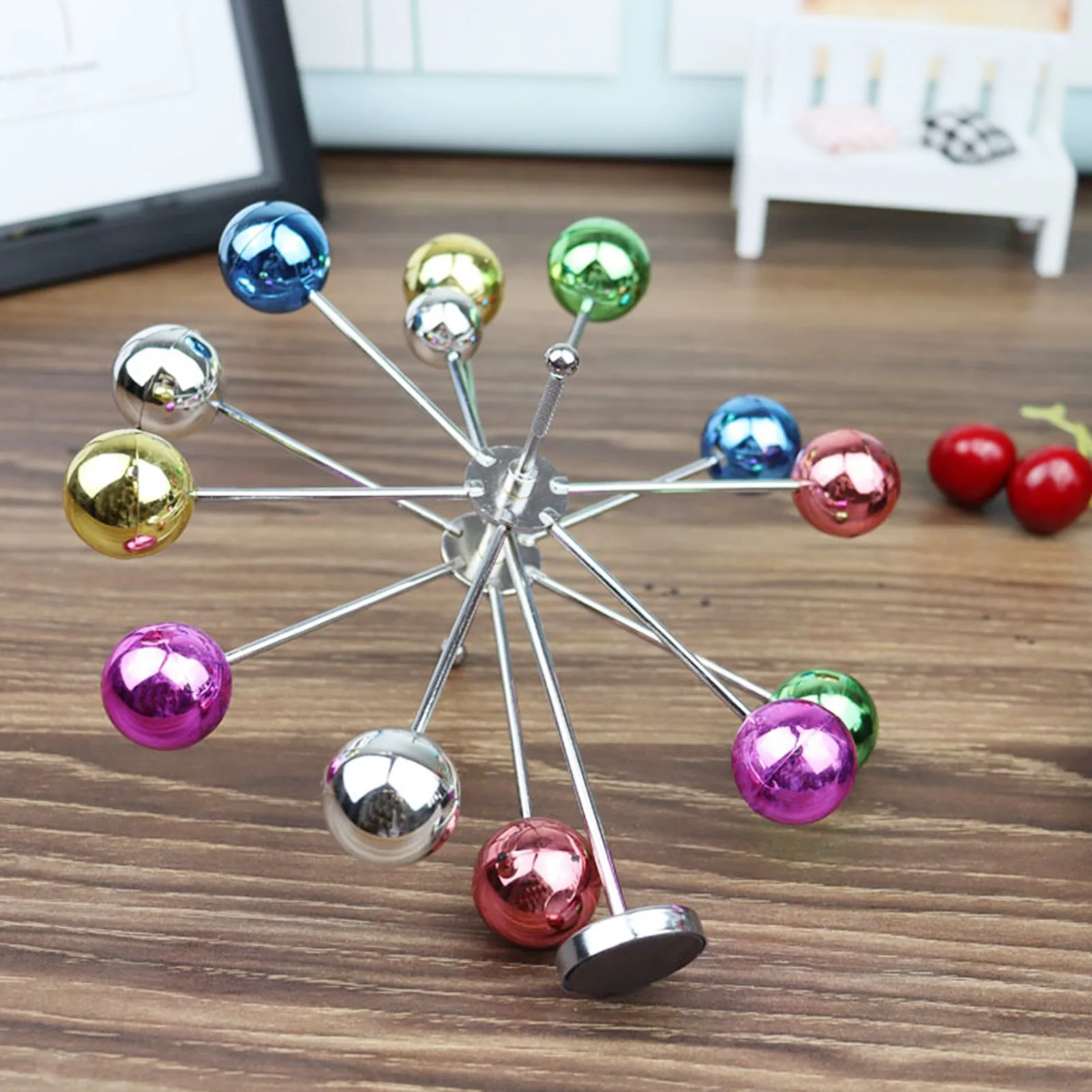 Creative Rotating Ferris Wheel Perpetual Motion Apparatus Simple Newton Pendulum Ball Physical Magnet Scale Wobbler Gifts