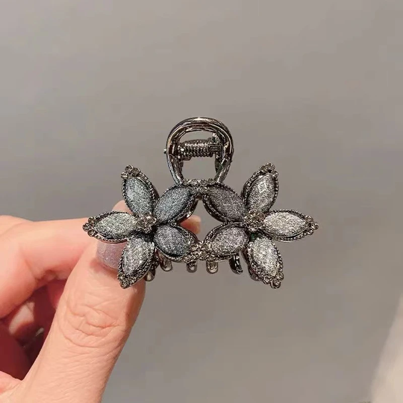 Neue Blume schwarze Farbe High-End-Haarnadel Frauen Rücken Kopf halb gebundene Haars pange hohe Pferdes chwanz Haarnadel Metall Haarschmuck – Detail 1
