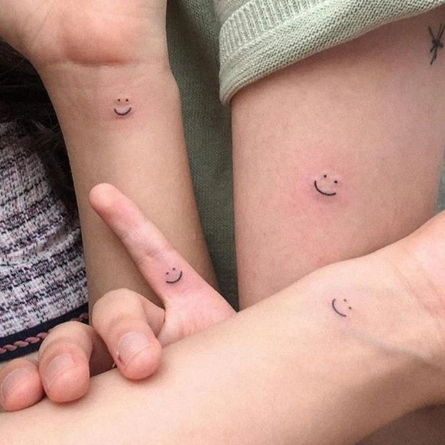 Matching handpoked tiny plants  Tattoogridnet