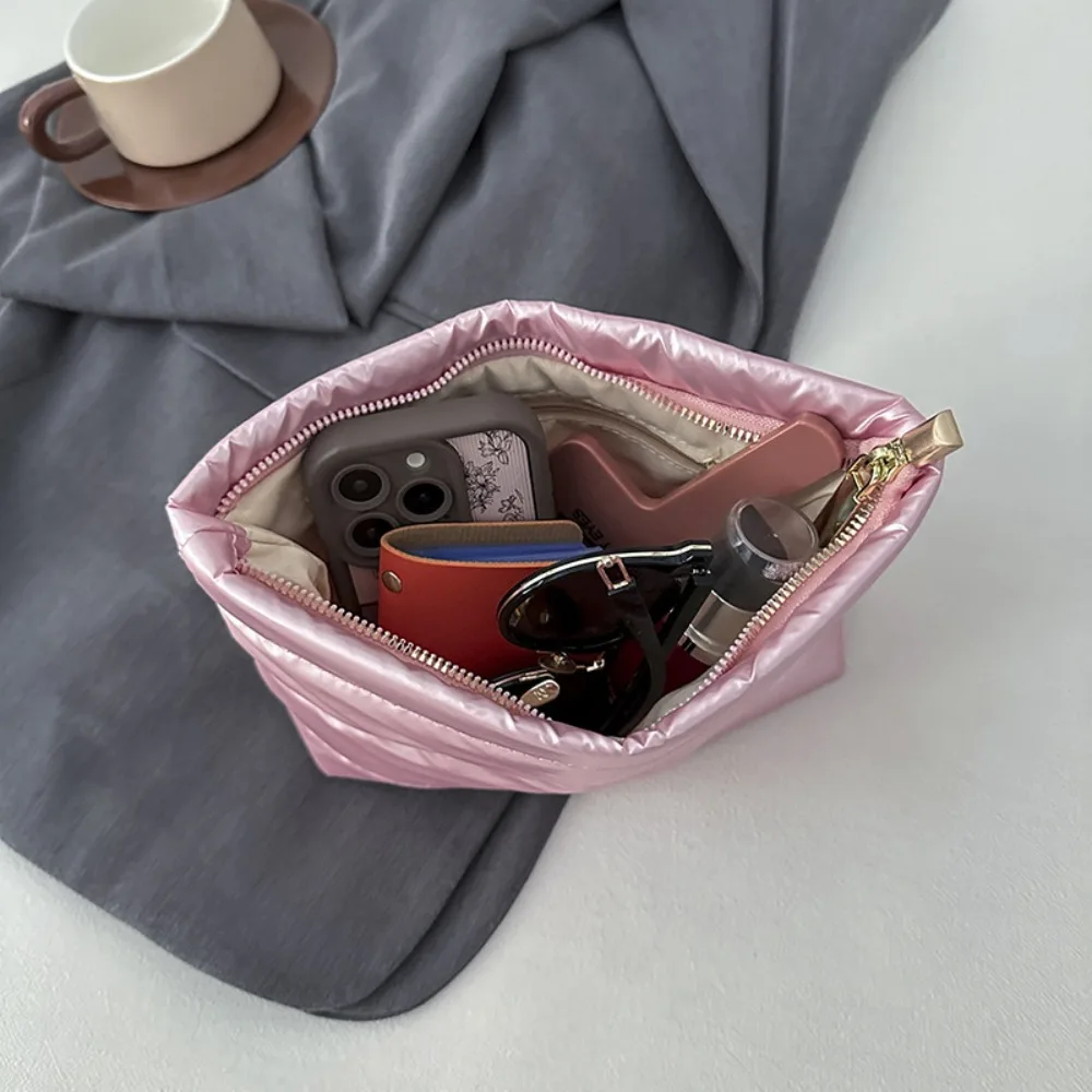 حقيبة يد نسائية من قطعتين، حقيبة كتف مبطنة خفيفة الوزن محشوة بالقطن، حقيبة كروس بودي مبطنة بالريش.