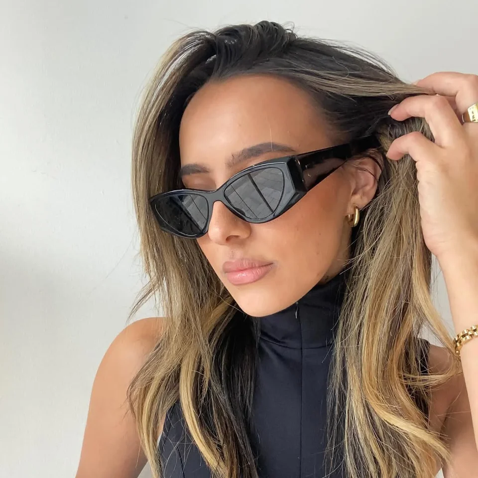 Ʈ������ ���� ��Ÿ�� ĳ�־� ���۶�, ���Ÿ� �߿� ���� �޺������� �Ȱ�, 24 ���ο� ��